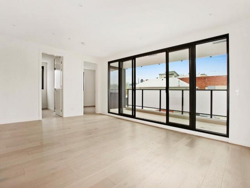 207/130 Errol Street, North Melbourne image 2