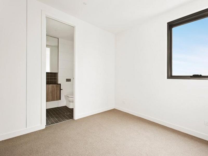 207/130 Errol Street, North Melbourne image 6