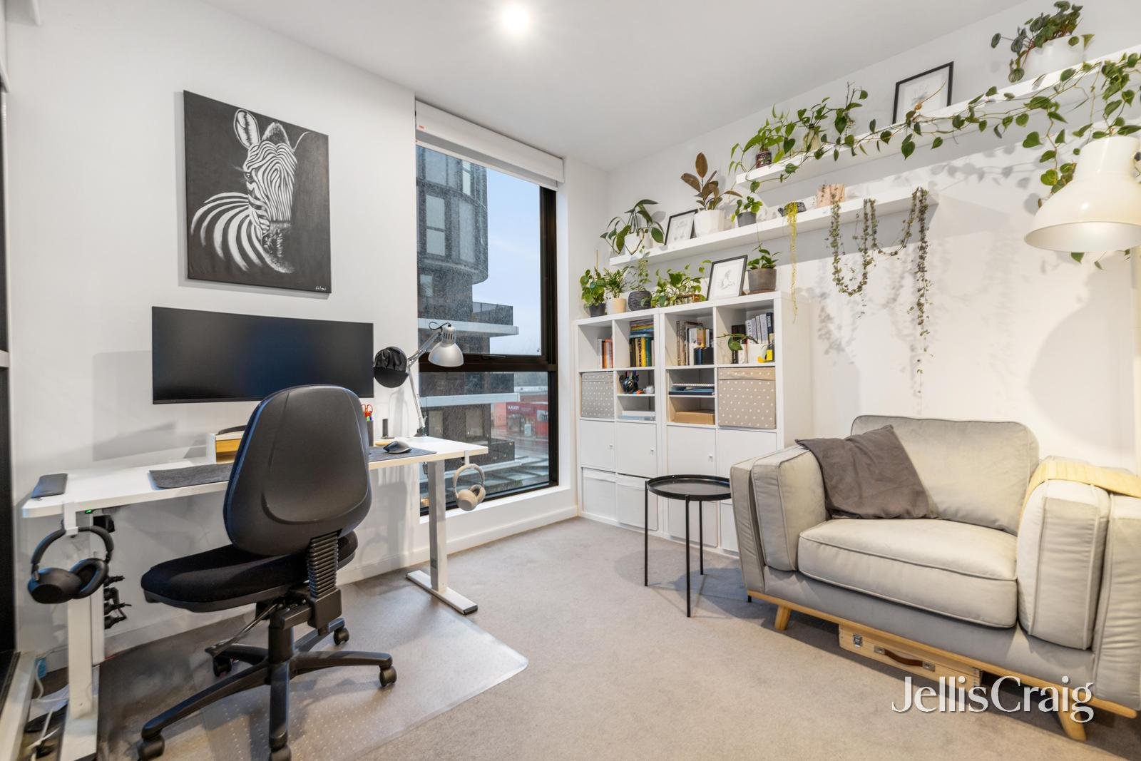 207/166 Whitehorse Road, Blackburn image 8