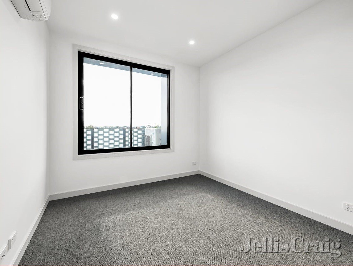 207/2-4 Blair Street, Bentleigh image 4
