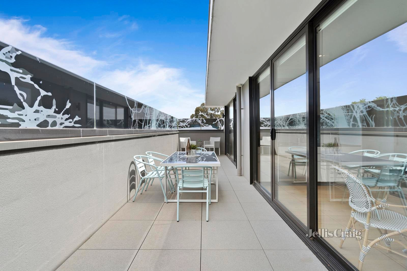 207/226 Waverley Road, Malvern East image 2