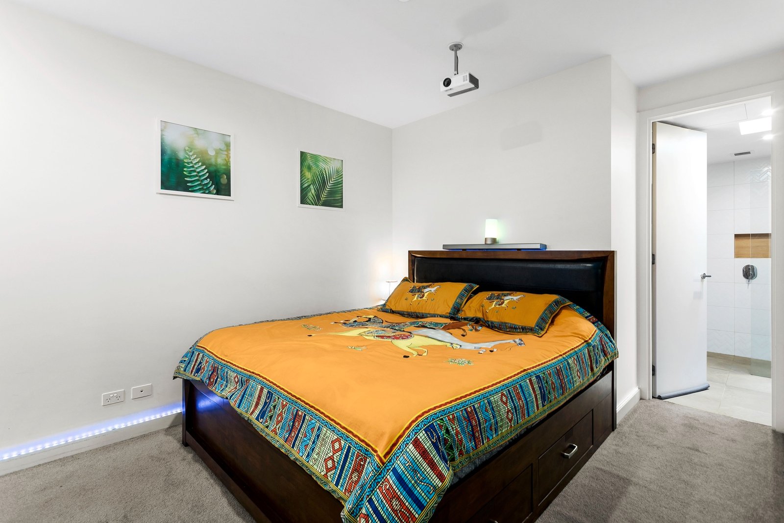 Property Gallery Thumbnail 6