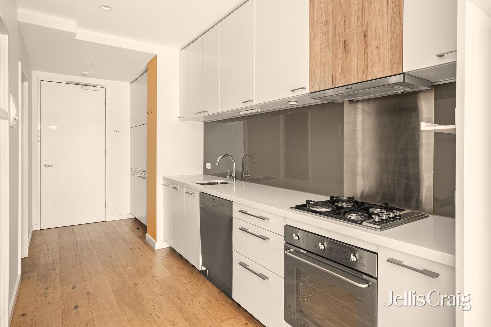 207/252 Bay Road, Sandringham image 3