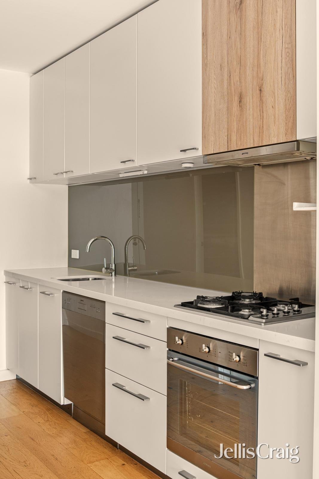 207/252 Bay Road, Sandringham image 5
