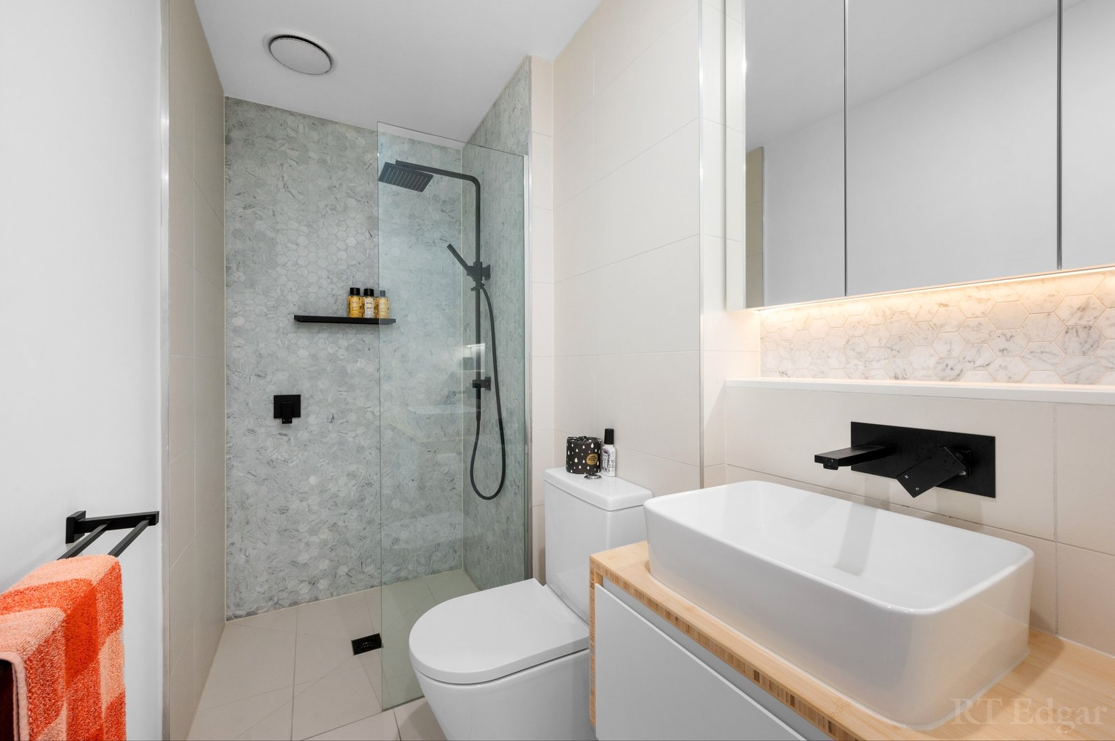 Property Gallery Thumbnail 6