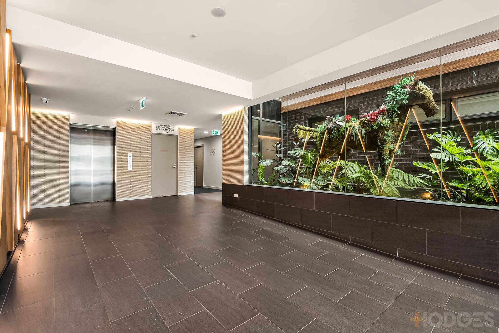 207 / 316 Neerim Road Carnegie