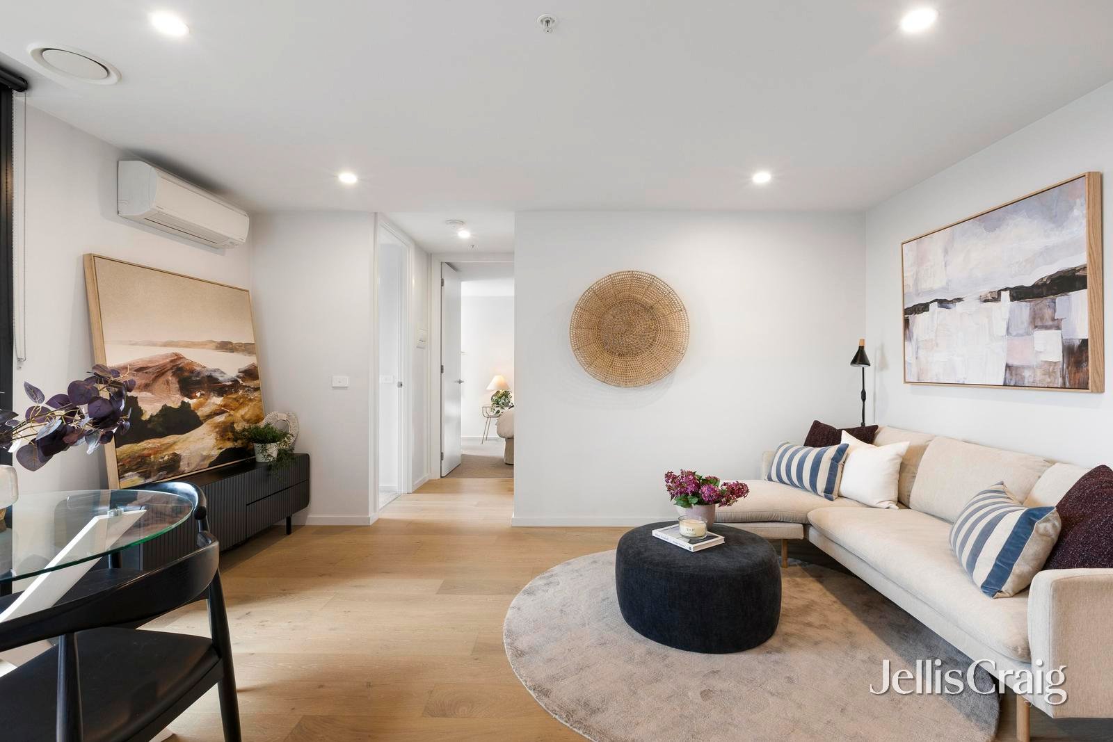 207/5 Beavers Road, Northcote image 3