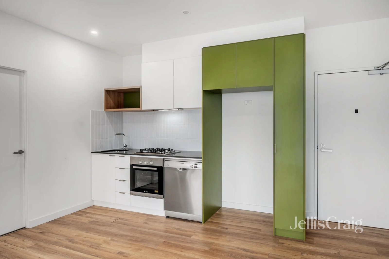 207/5 Zenith Rise, Bundoora image 2