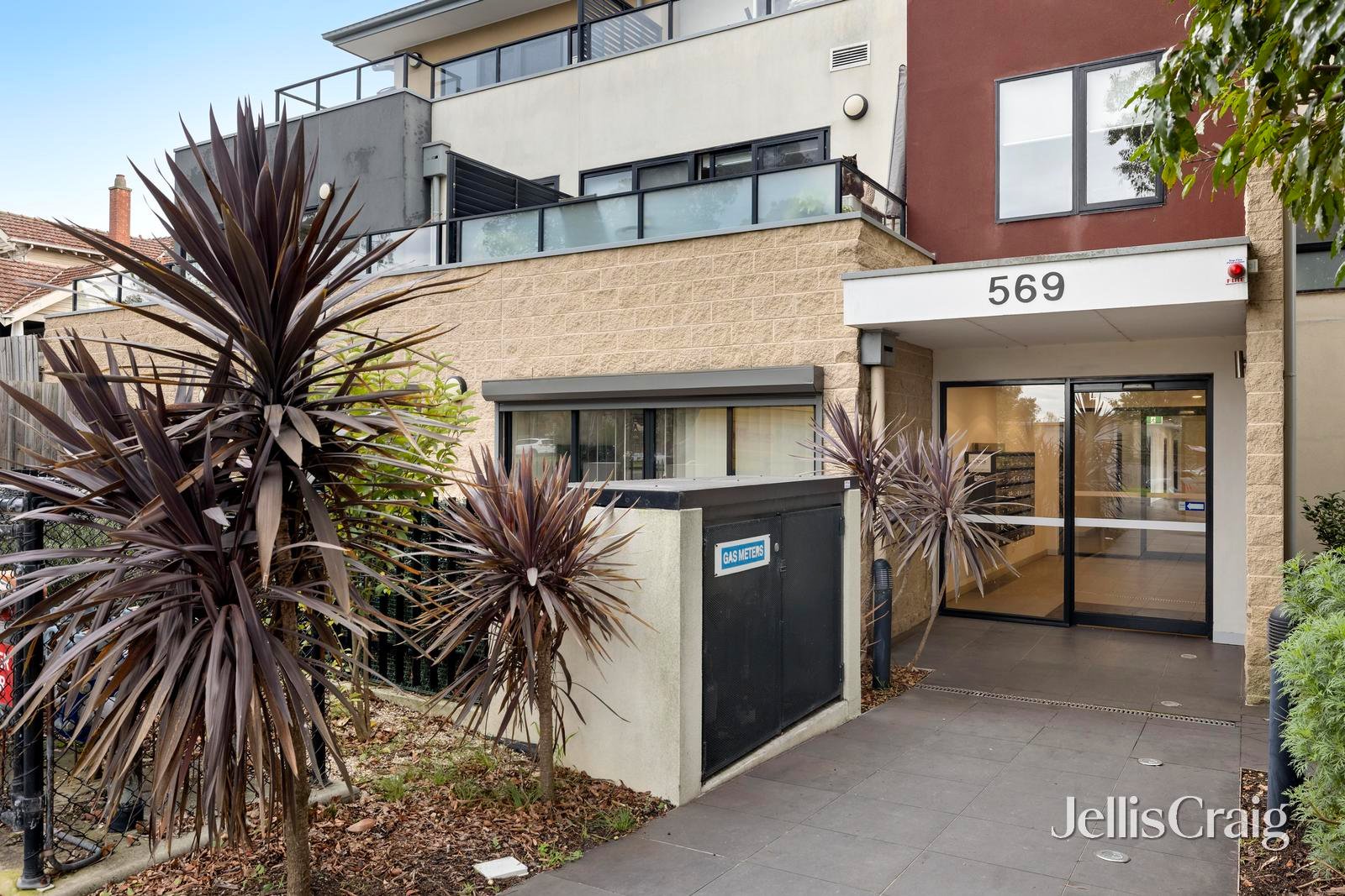 207/569-571 Whitehorse Road, Mitcham image 1
