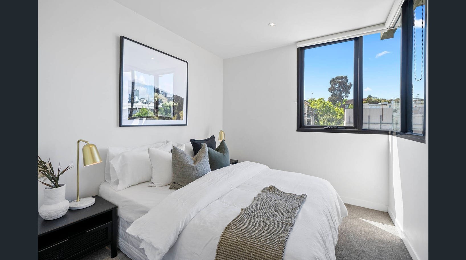 207/57 Toorak Road, South Yarra image 7