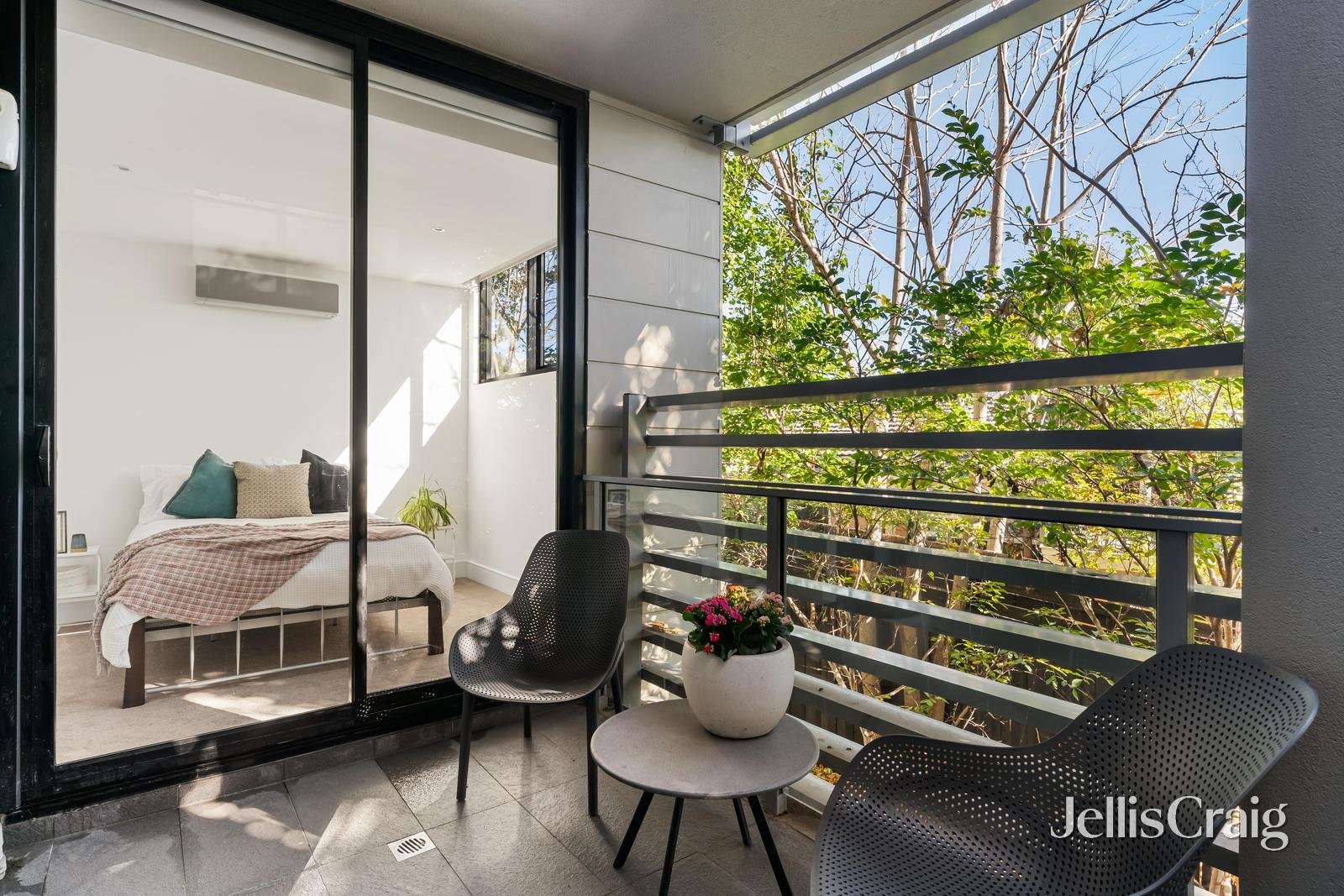 207/6 Lisson Grove, Hawthorn image 2