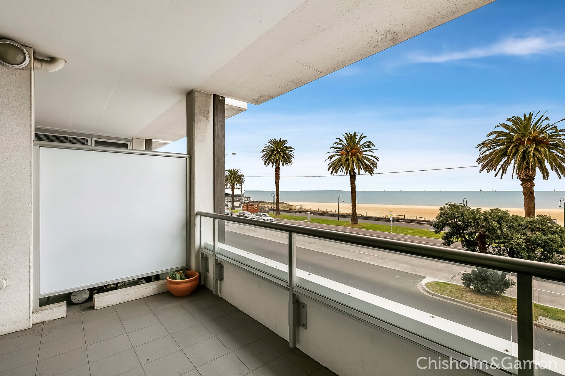 207/65 Beach Street, Port Melbourne image 3