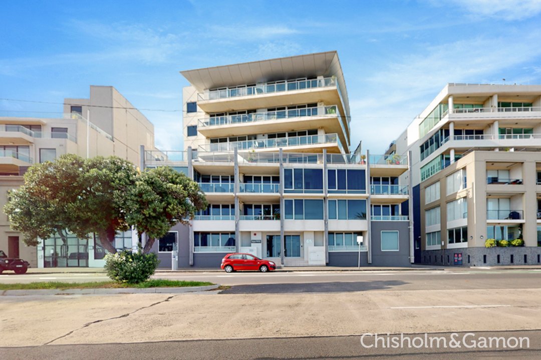 207/65 Beach Street, Port Melbourne image 9