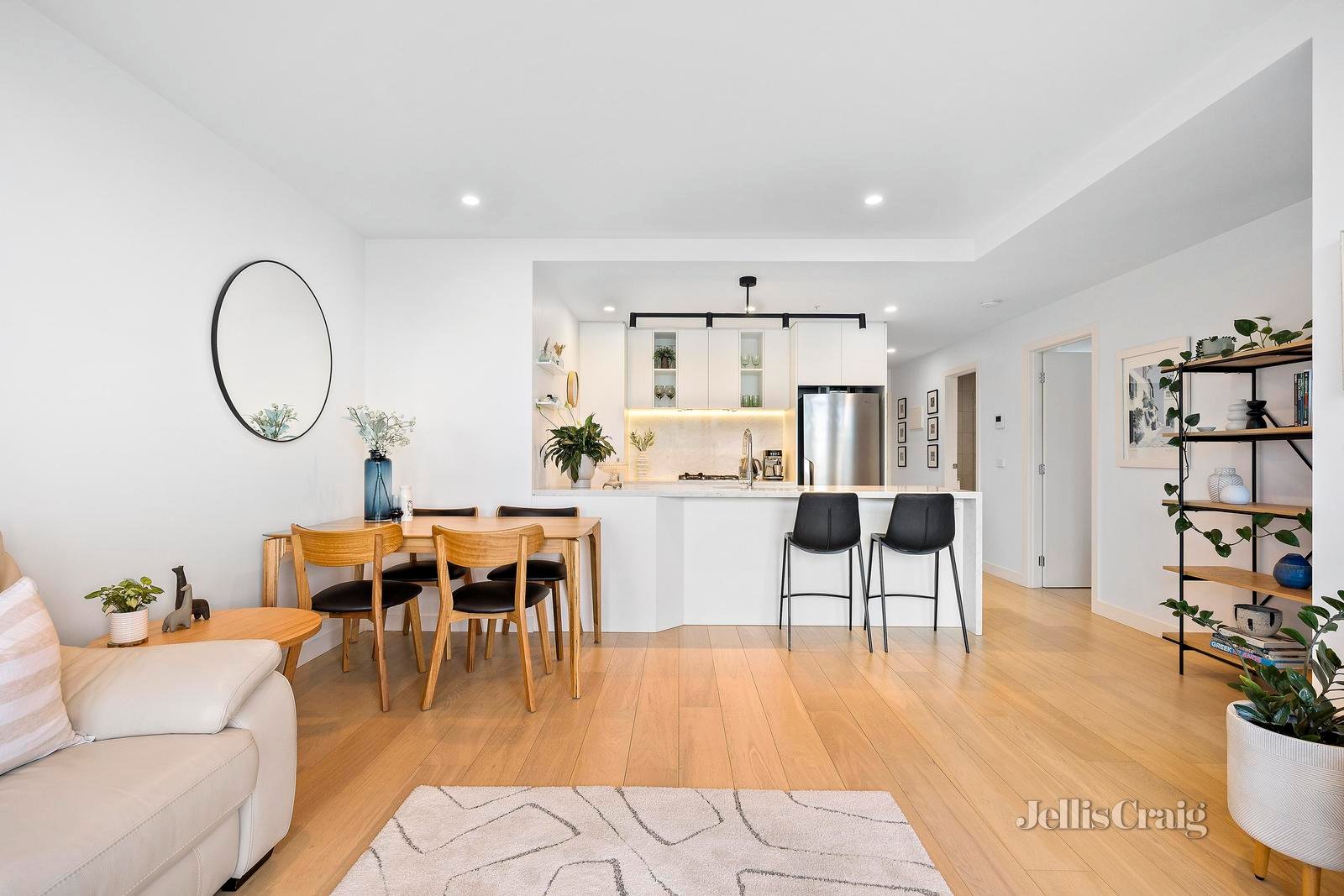 207/659-661 Whitehorse Road, Mont Albert image 3
