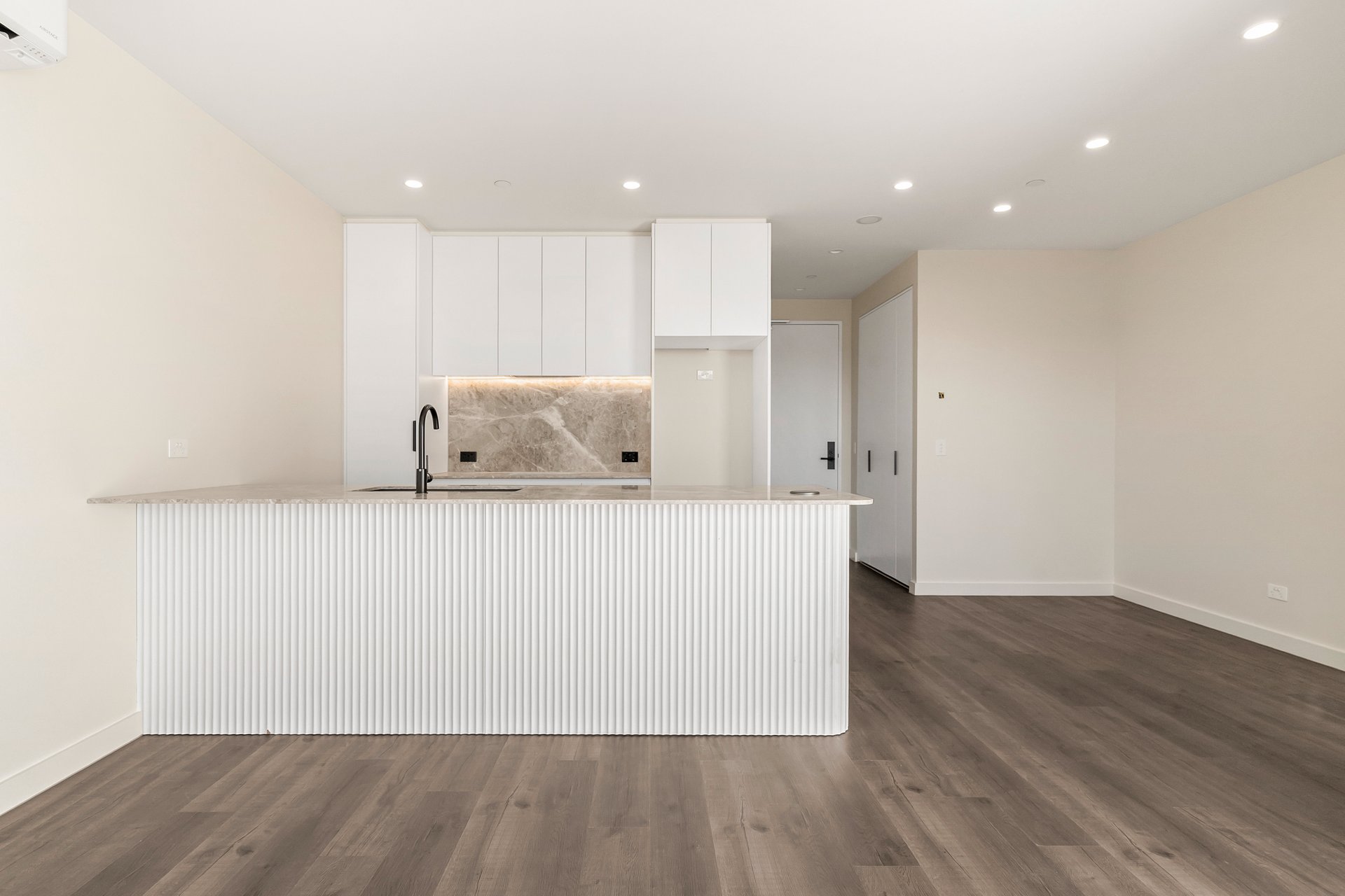 Property Gallery - Main Image