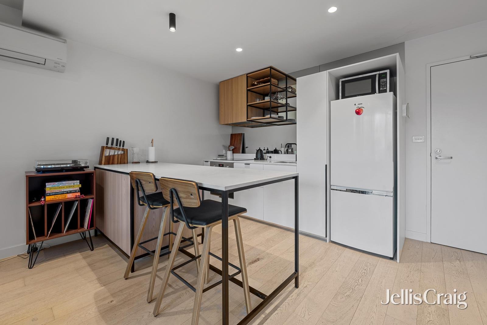 207/7-9 Railway Place, Fairfield image 5