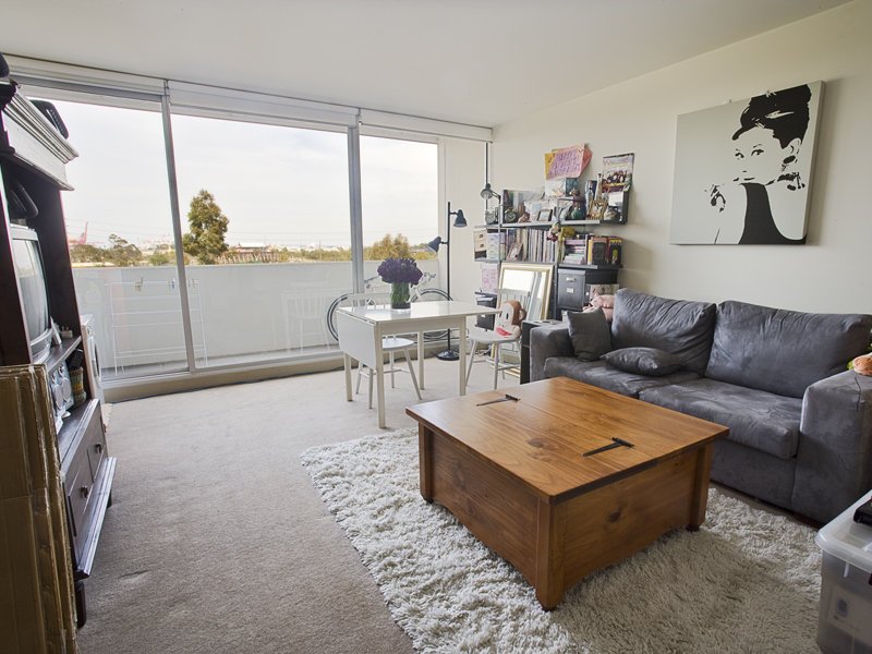 207/70 Speakmen Street, Kensington image 2