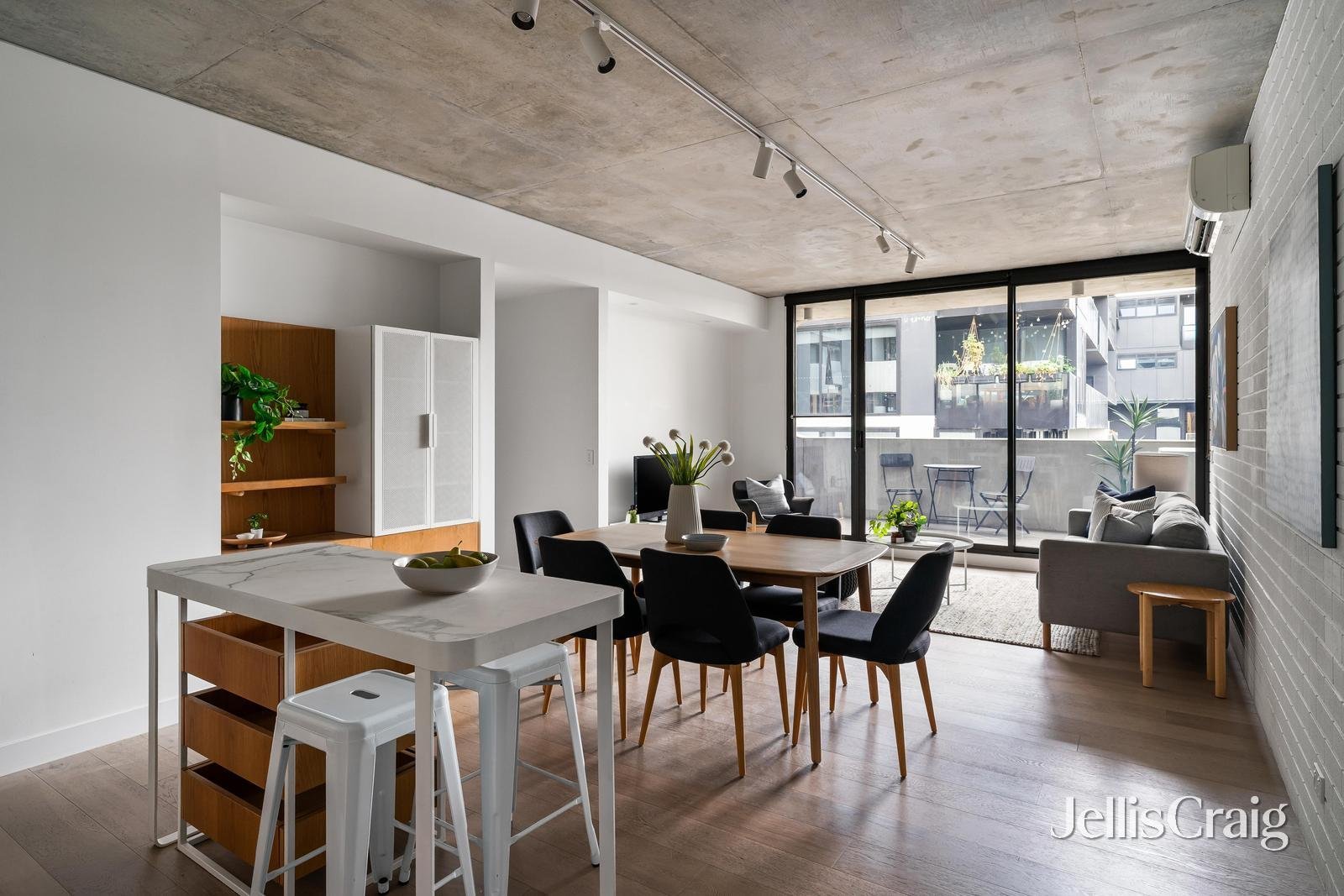 207/8 Luton Lane, Hawthorn image 1