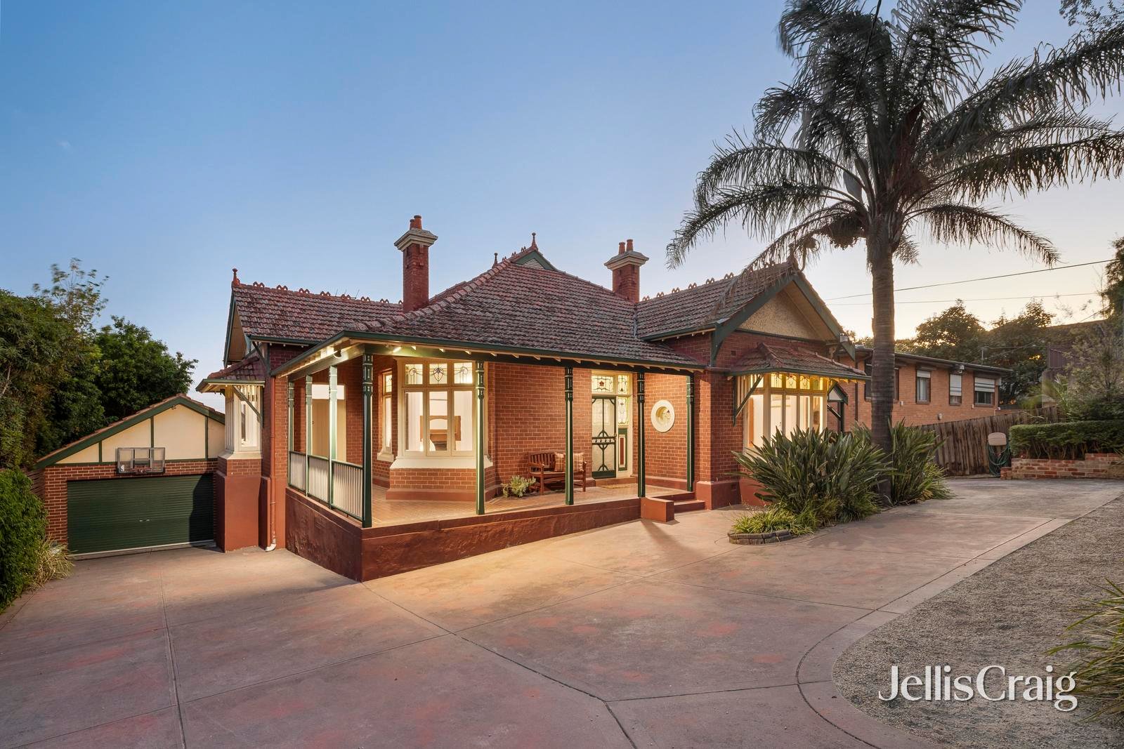 208 Clarke Street, Northcote image 2