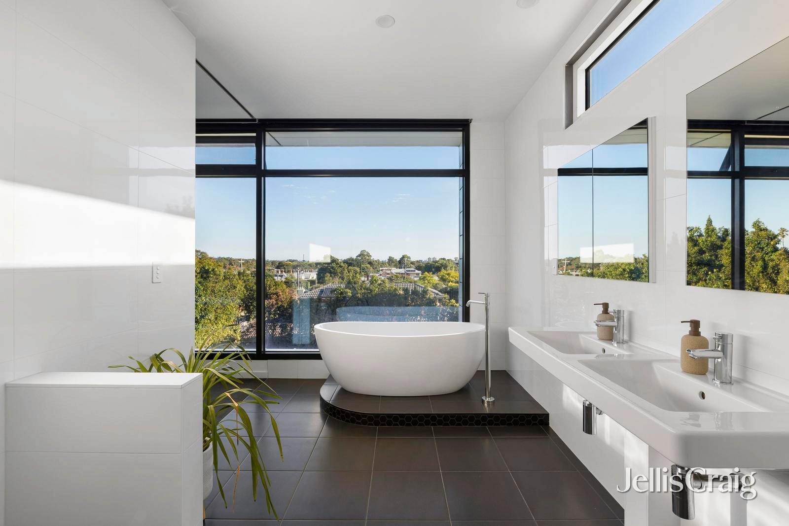 208 Clarke Street, Northcote image 15