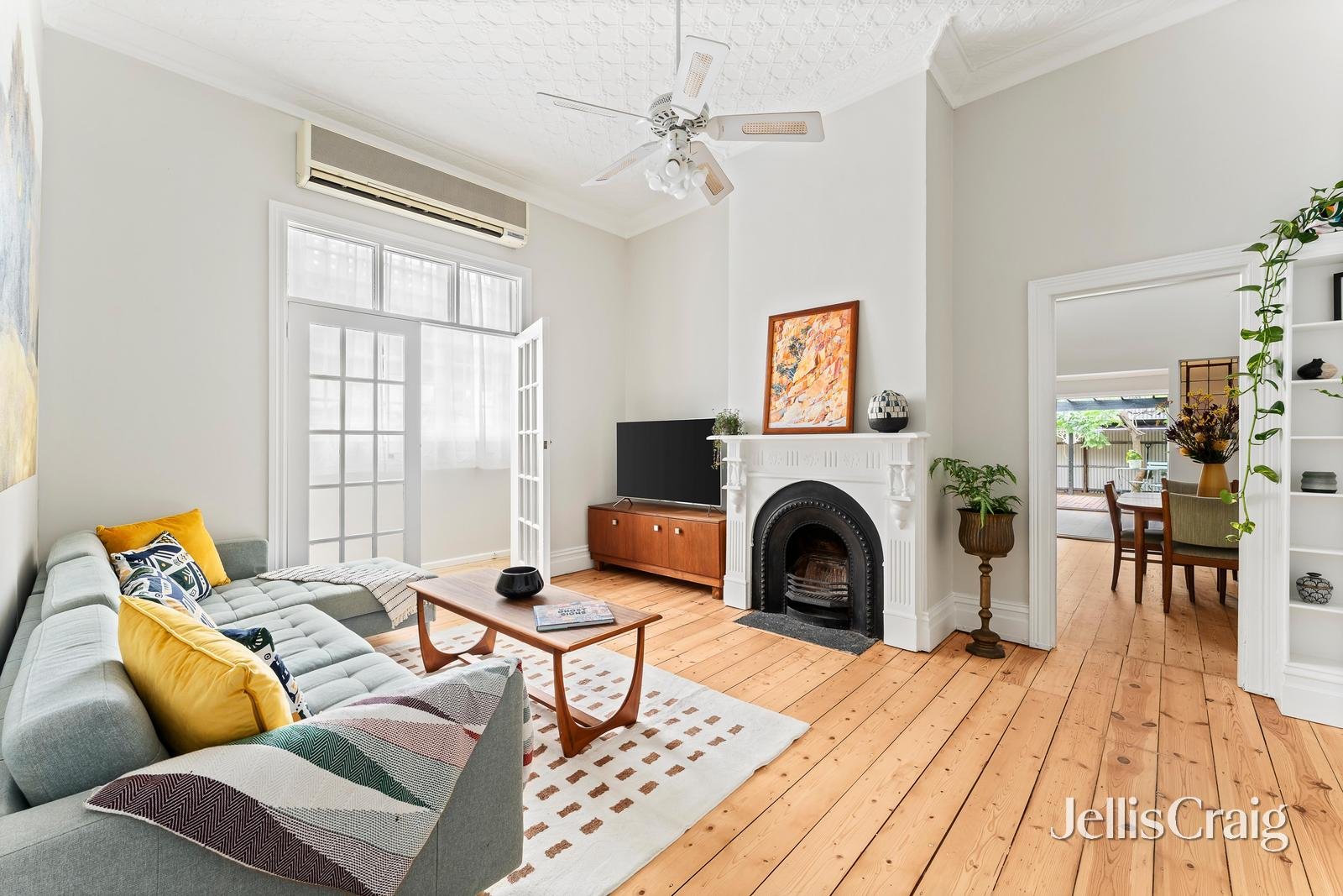 208 Moreland Road, Brunswick image 2