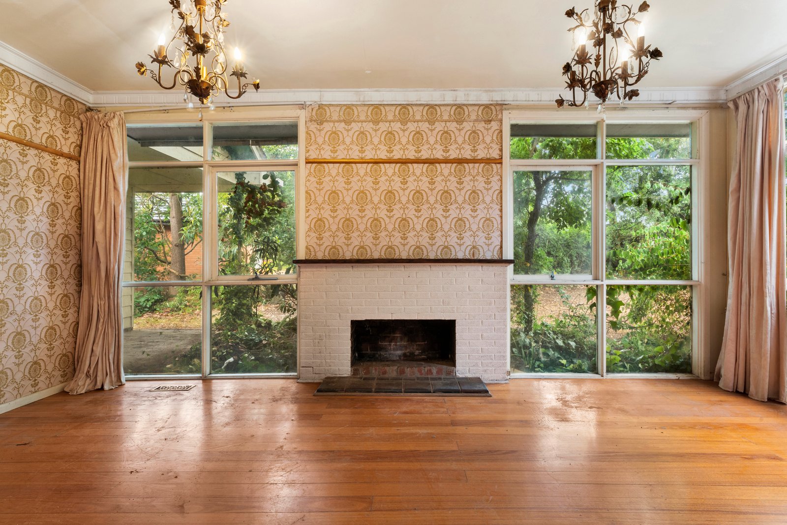 Property Gallery Thumbnail 2