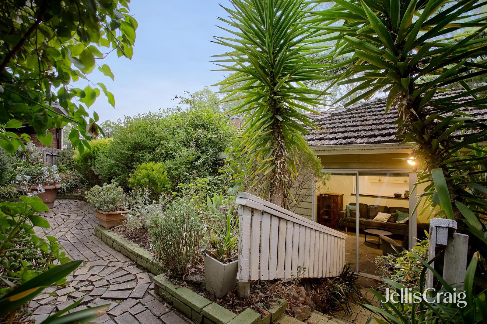 208 Rattray Road, Montmorency image 10