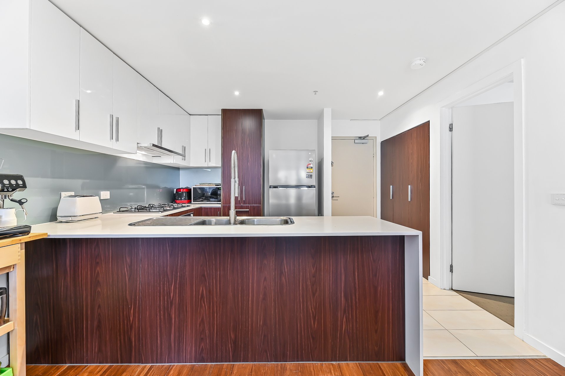 20/800 Elgar Road, Doncaster image 6