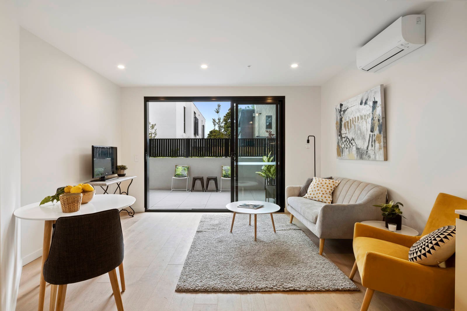 20/801 Centre Road, Bentleigh East image 2