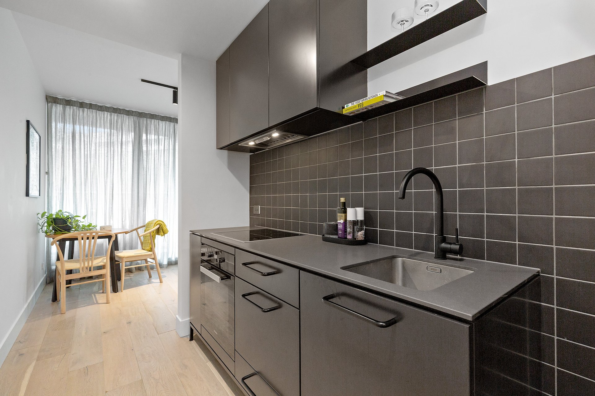 Property Gallery Thumbnail 3