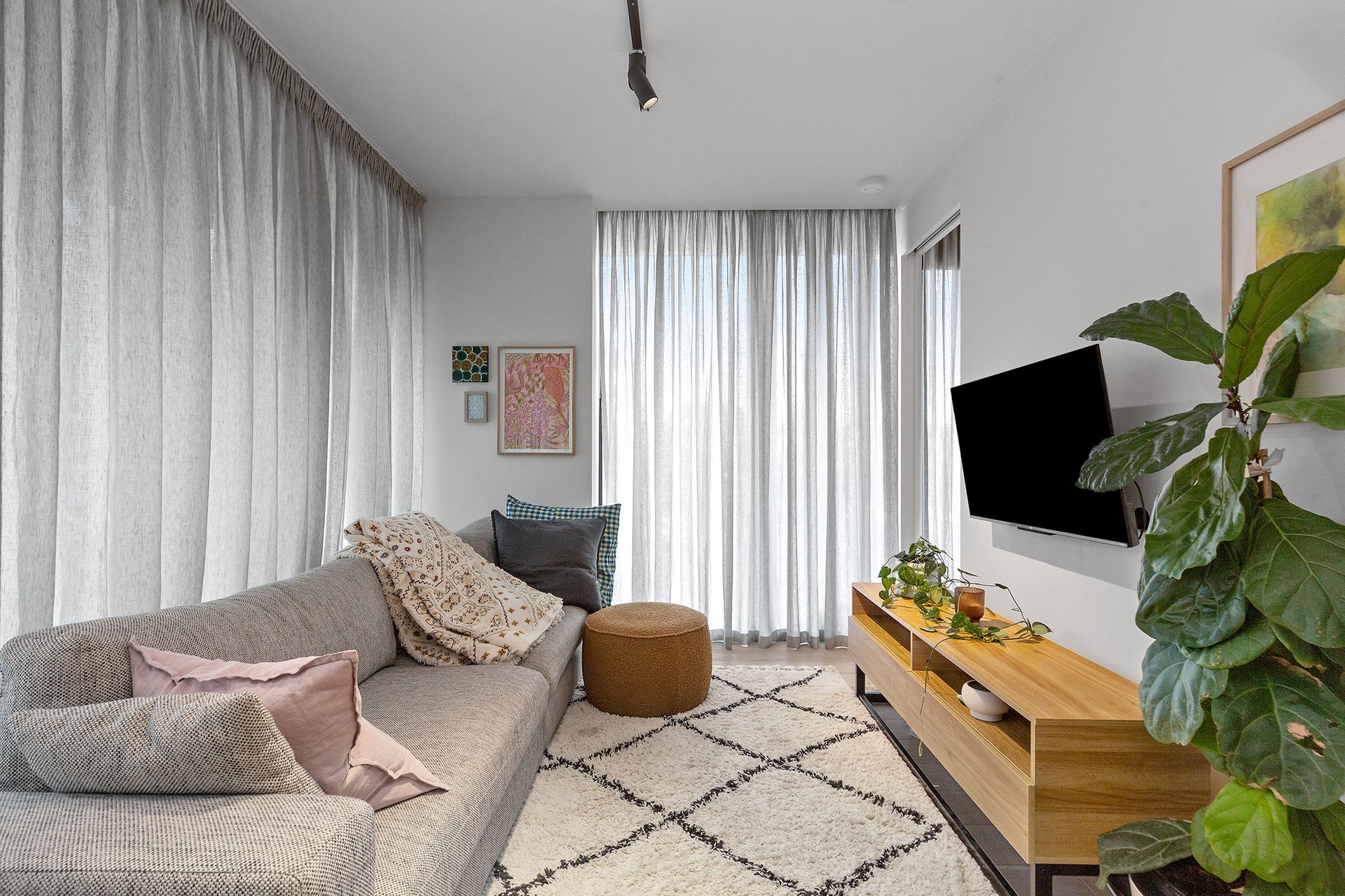 Property Gallery Thumbnail 7