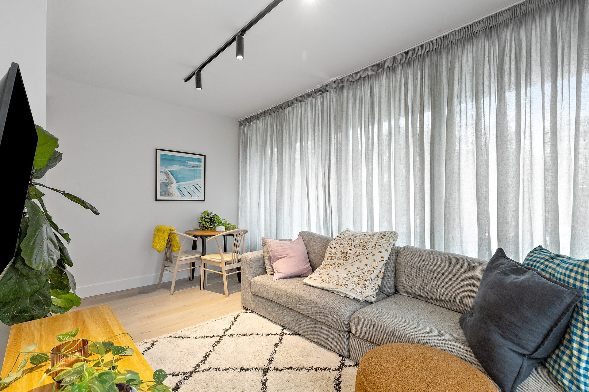 Property Gallery Thumbnail 4