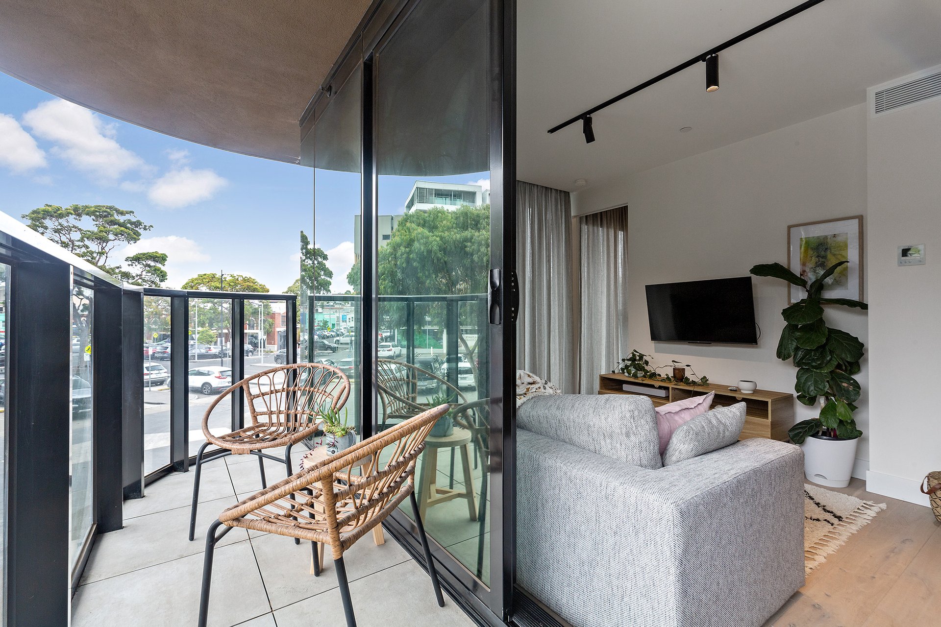 Property Gallery Thumbnail 2