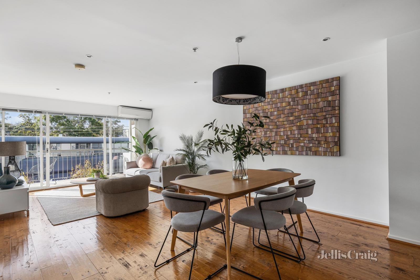208/102 Camberwell Road, Hawthorn East image 2