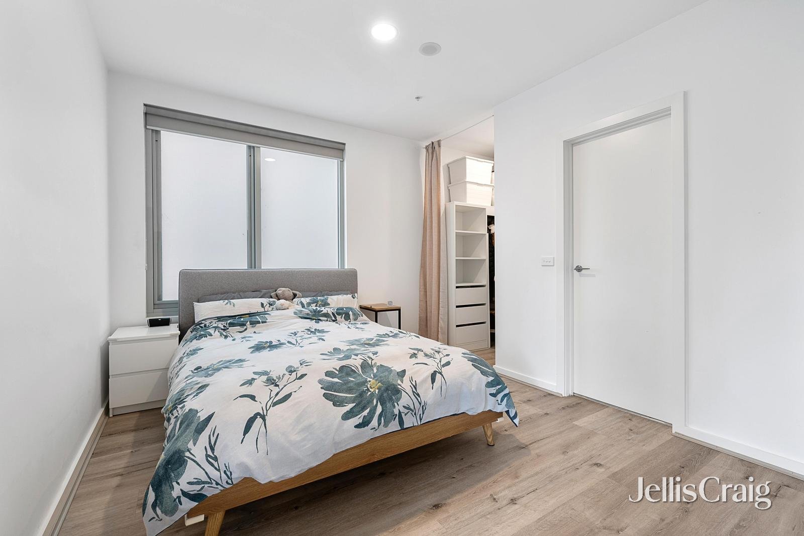 208/16 Dalgety Street, Oakleigh image 4
