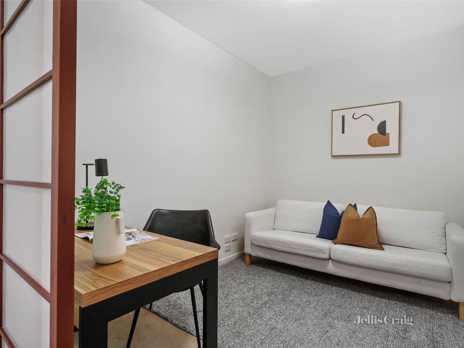 208/18 Berkeley Street, Doncaster image 6