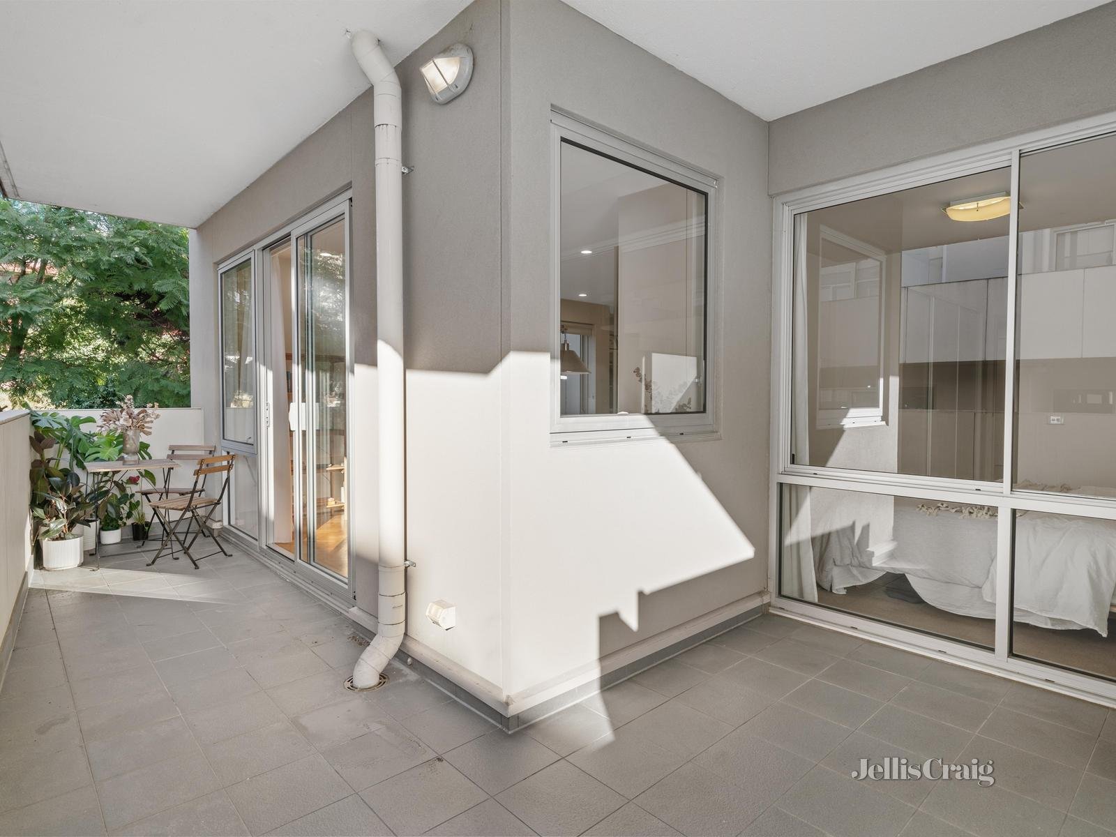 208/18 Berkeley Street, Doncaster image 10