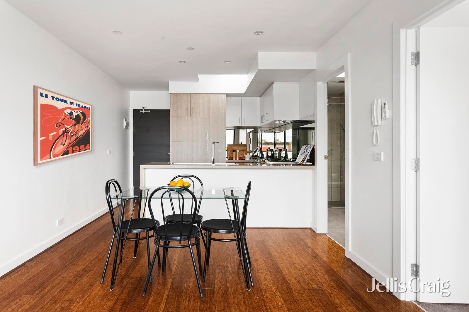 208/18 Gilbert Road, Preston image 2