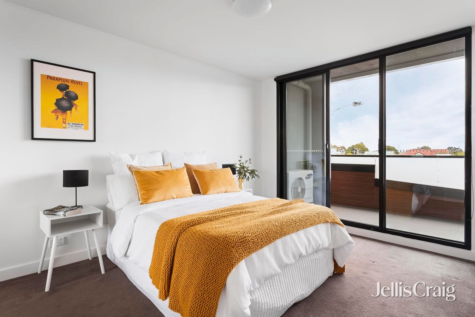208/18 Gilbert Road, Preston image 4
