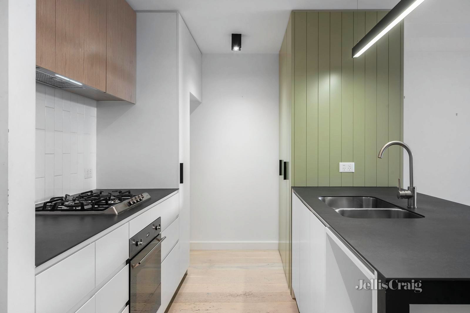 208/184 Whitehorse Road, Balwyn image 3