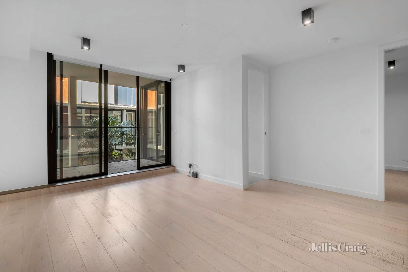 208/184 Whitehorse Road, Balwyn image 4