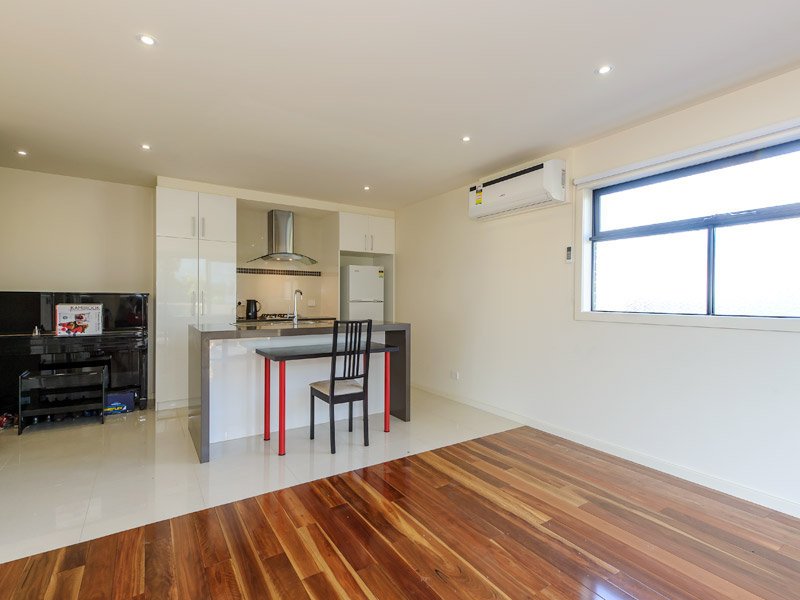 208/21 Cambridge Street, Box Hill image 4