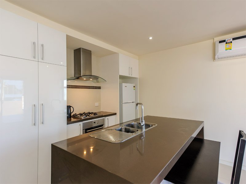 208/21 Cambridge Street, Box Hill image 6