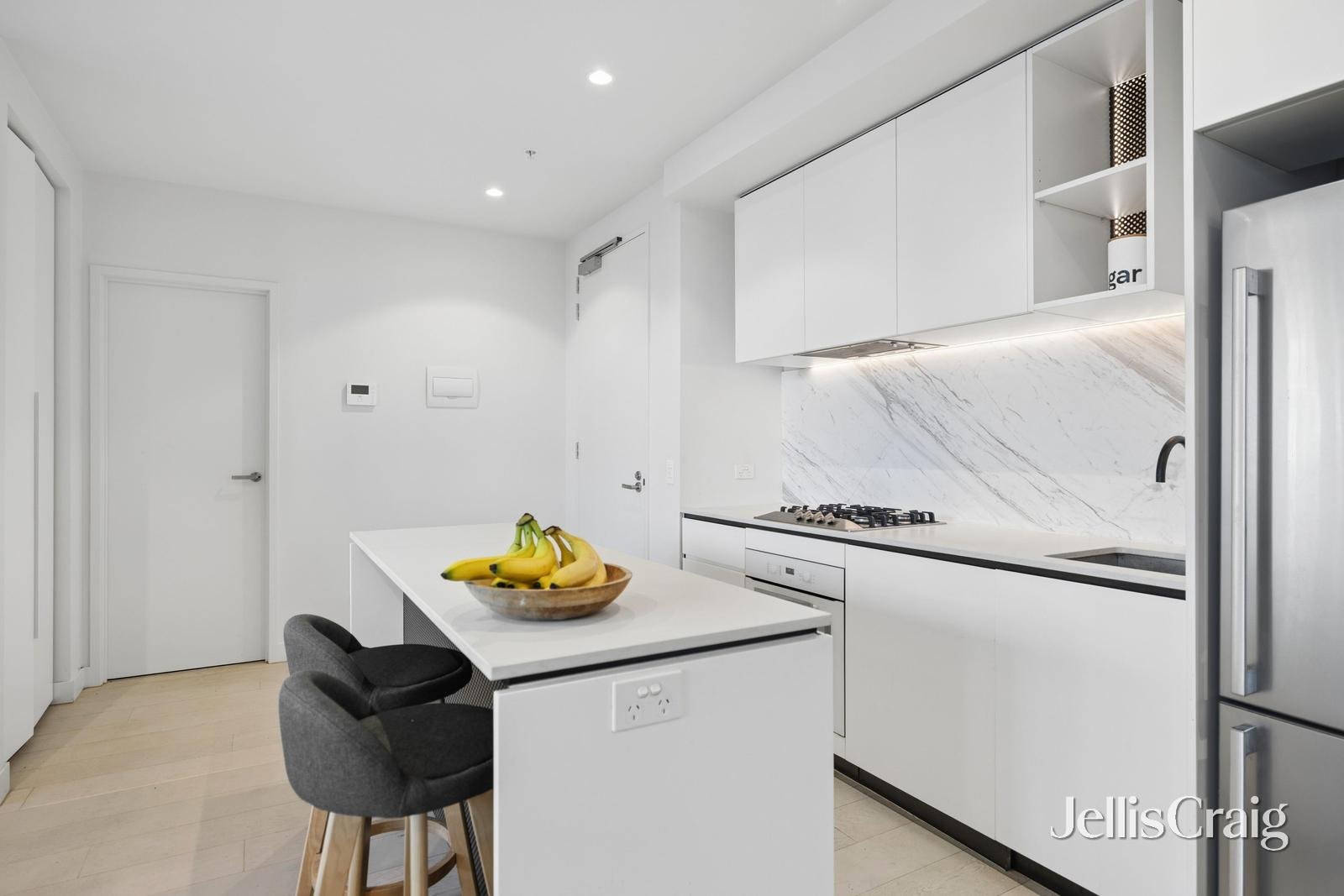 208/3 Victoria Street, Windsor image 5