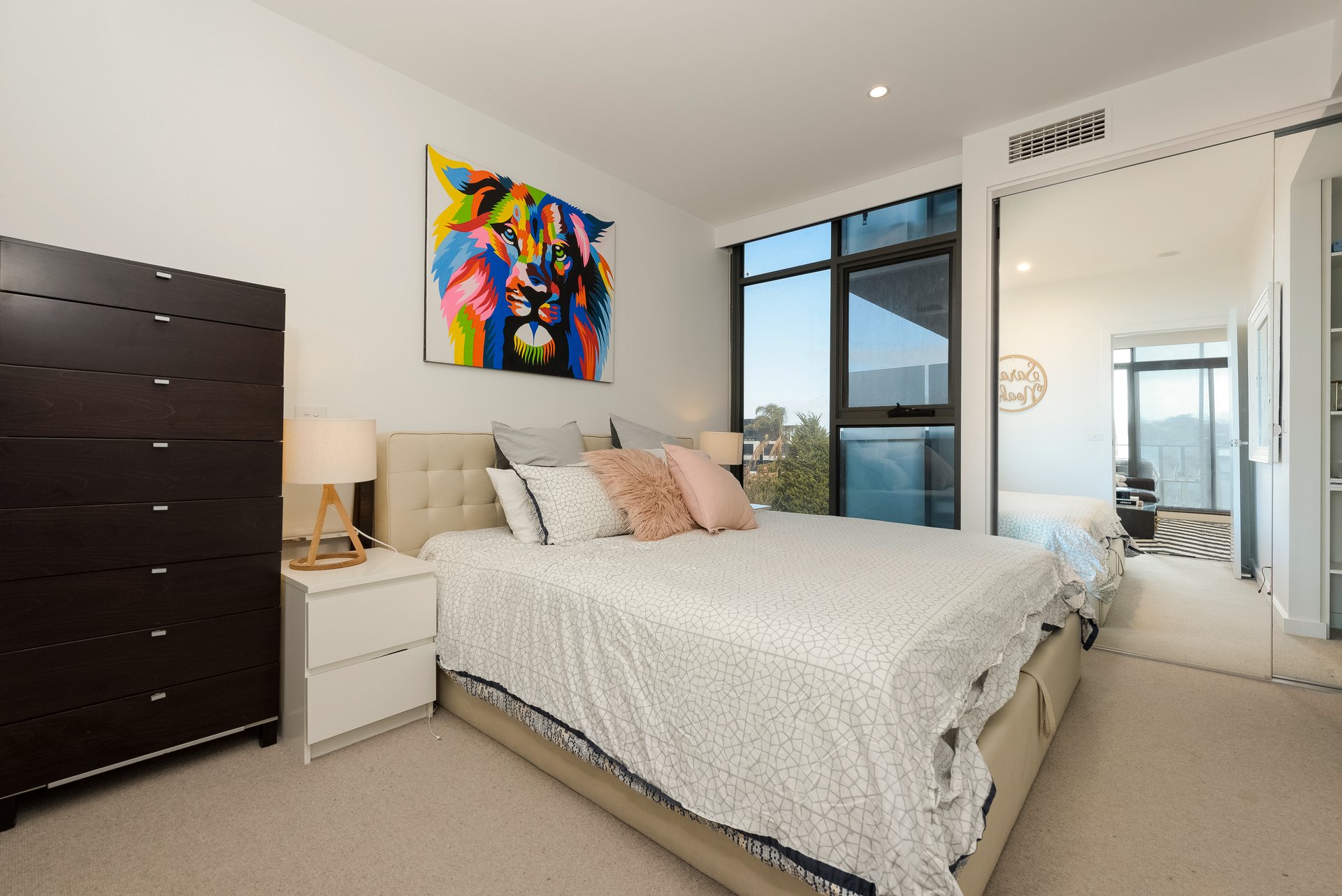 Property Gallery Thumbnail 4