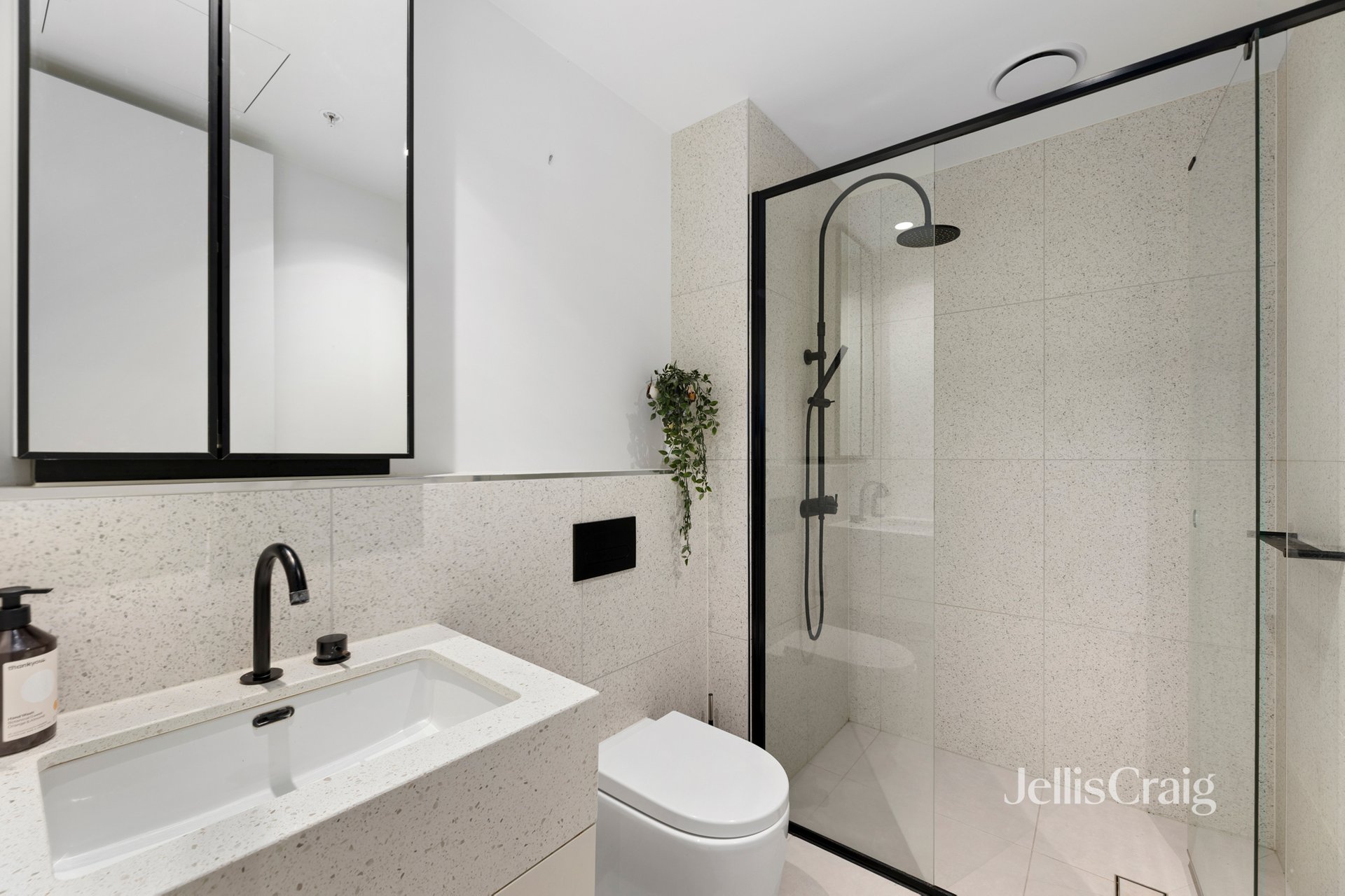 208/5 Glenarm Road, Glen&nbsp;Iris image 6