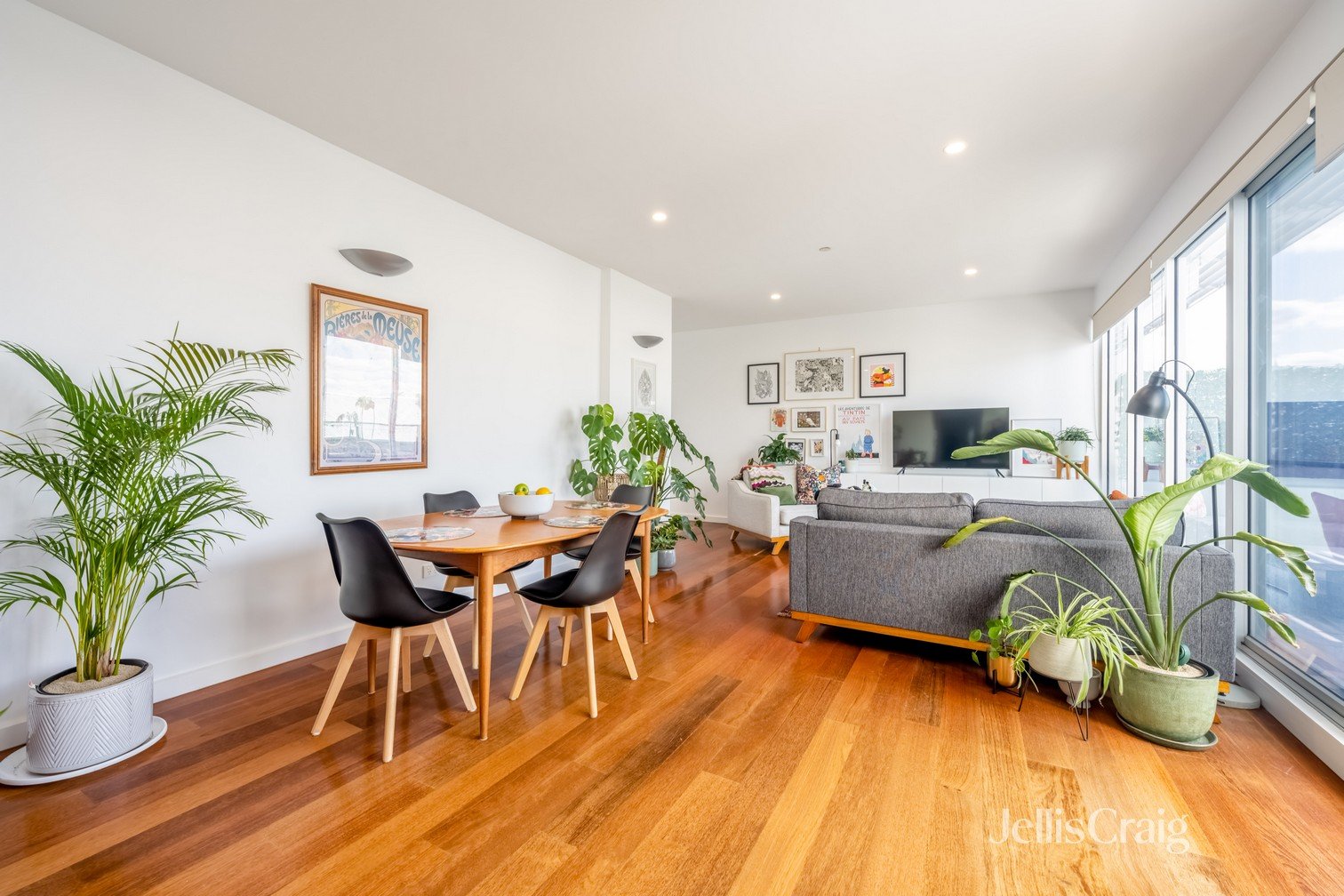 208/5 Union Street, Brunswick image 2