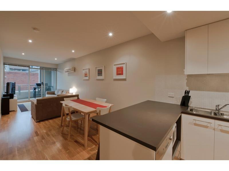 208/54 Nott Street, Port Melbourne image 2
