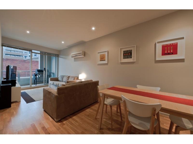208/54 Nott Street, Port Melbourne image 3