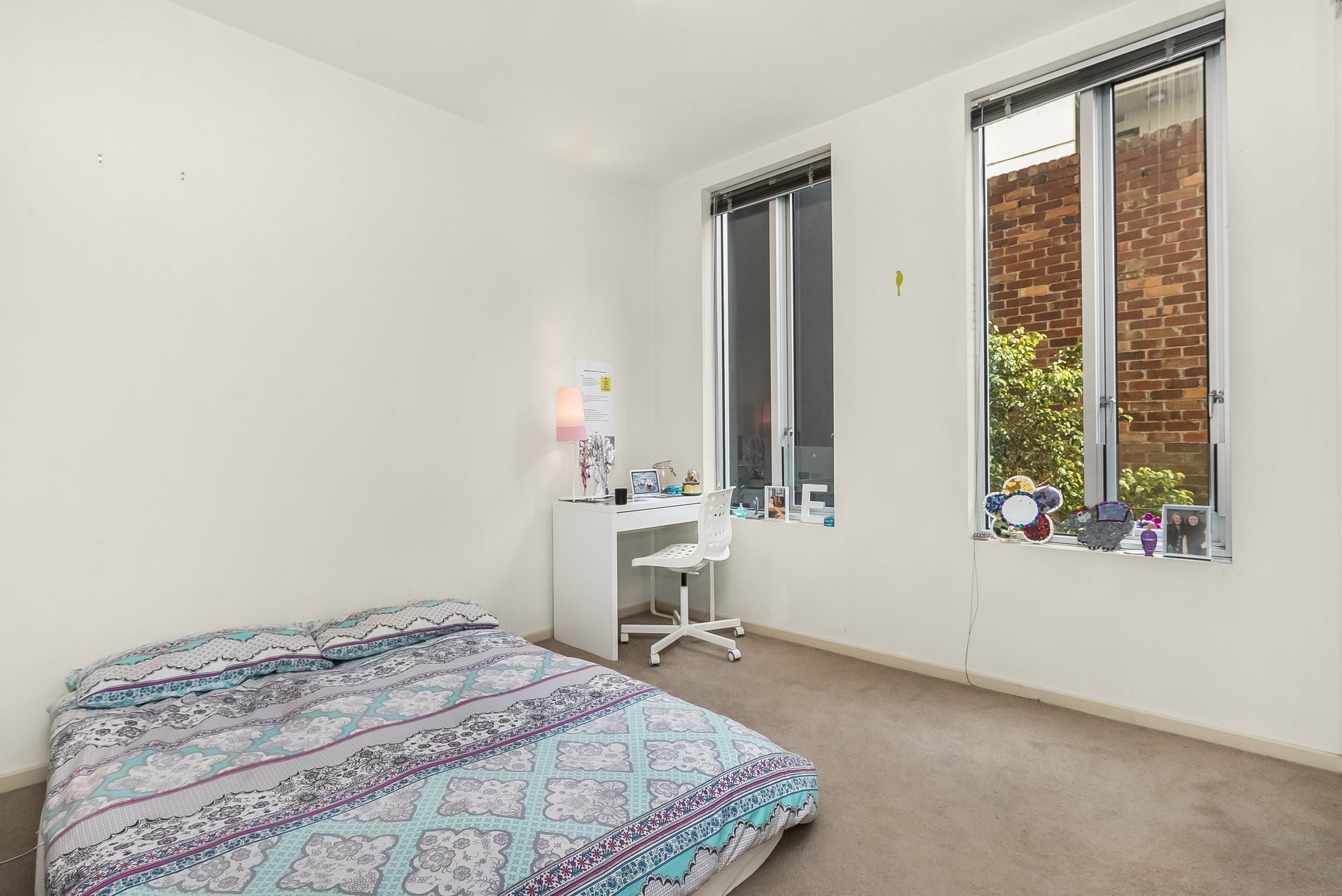 Property Gallery Thumbnail 3